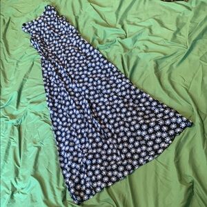 Floral Sleeveless Maxi Dress - Black and White